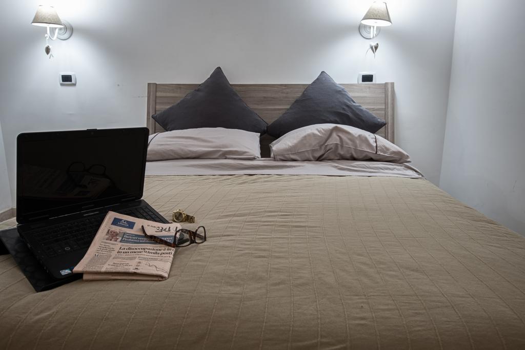Ostia Holiday Levante Екстер'єр фото